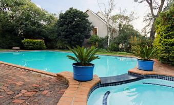 Or Tambo Guest House