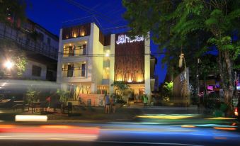 J4 Hotels Legian