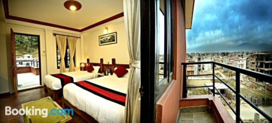 豪华特大号床间