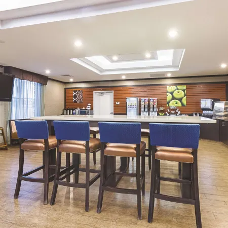 La Quinta Inn & Suites by Wyndham Glendive
