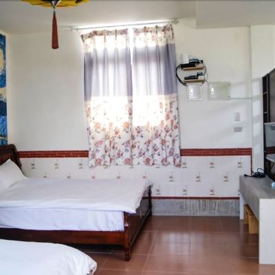Family Room Ding Ding B&B Promo Code