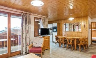 Nice Apartment with Balcony Just 500 m from the Ski Lift