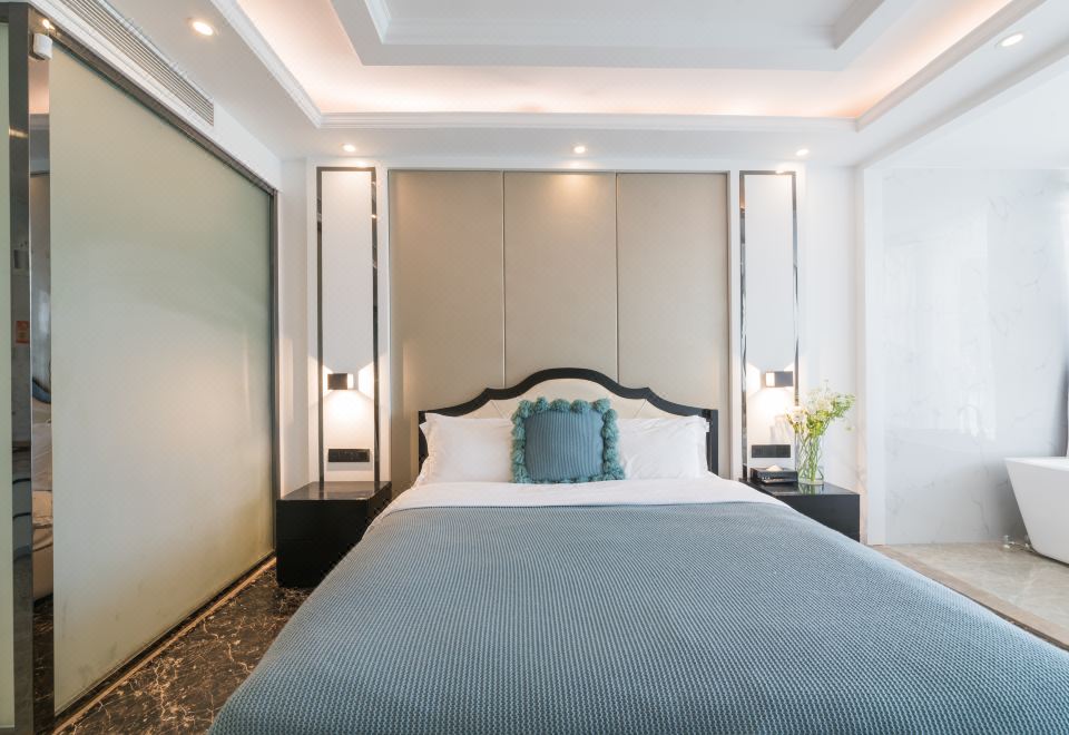 Miye Sea-view Holiday VillaUnparalleled Sea View Bath Balcony Room (180° Sea View + Marshall 3rd Gen Wireless Speaker + Xi Lai Men Deep Sleep Latex Pillow + Skin-Friendly Long Staple Cotton Linens + Smart Toilet + Tub)