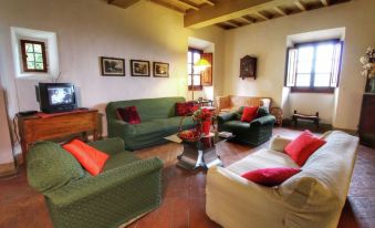 Luxury Farmhouse in Rufina with Shared Swimming Pool in Rufina