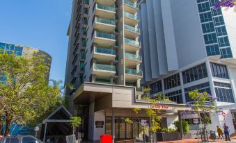 Quattro on Astor Apartments Brisbane