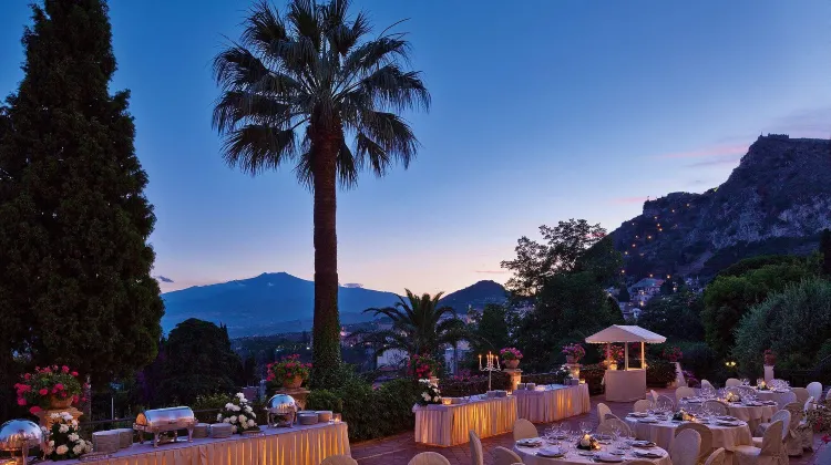 ベルモンド グランド ホテル ティメオ 食事・レストラン