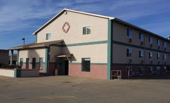 Value Inn & Suites Salina