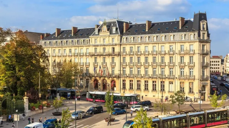 グランドホテル ラ クロシェ ディジョン Mギャラリー by ソフィテル 外観