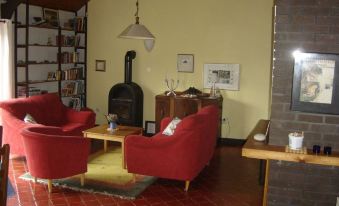 House with 2 Bedrooms in Laghy, with Enclosed Garden Near the Beach
