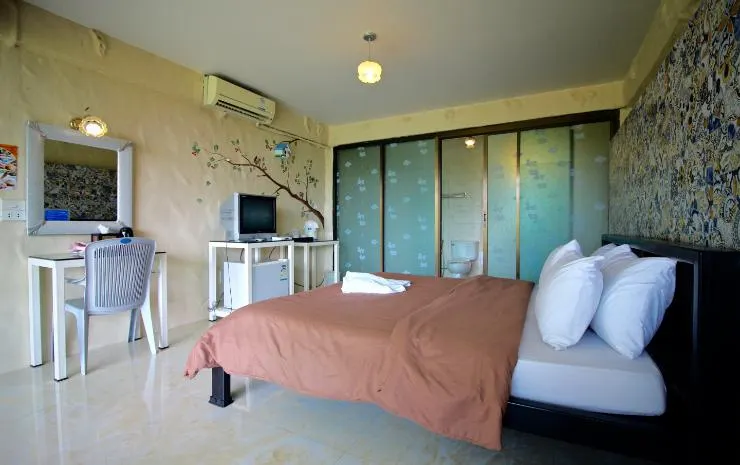 Chomjan House Double Room