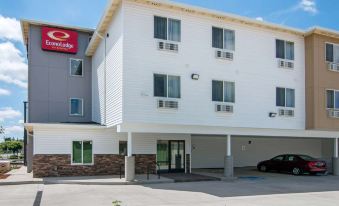 Econo Lodge Inn & Suites