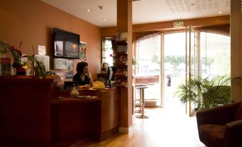 Hotel Le Relais Saint-Jacques - Housity