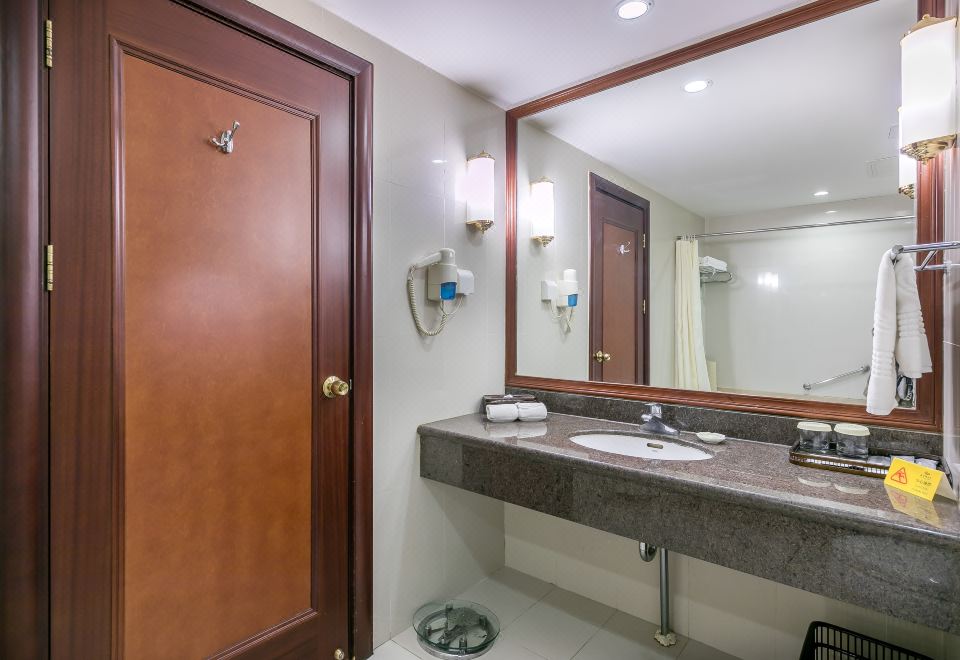 豪華雙床間（浴缸）