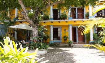 Hostal El Patio - Housity