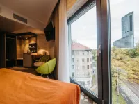 Q Hotel Plus Wrocław Hotele w: 