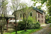 Auberge de Jeunesse de La-Roche Champlon Hotel di 