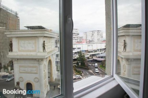 享有地标景致的豪华双人间