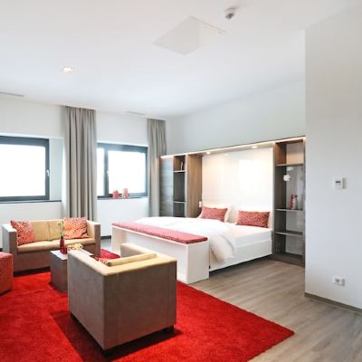 One-Bedroom Junior Suite