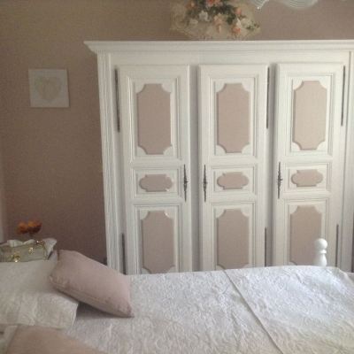 Double Room (Taupe)