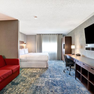 豪華特大床房（帶梳化床） 福朋喜來登多倫多密西沙加酒店優惠