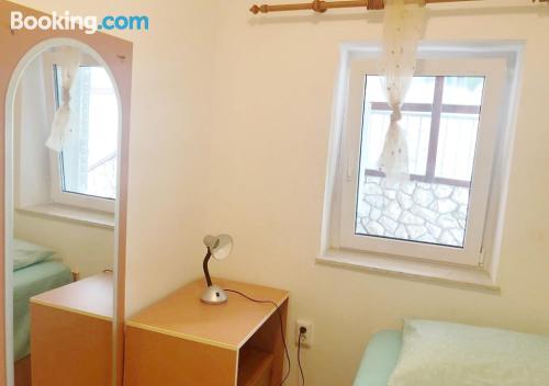 带庭院的三卧室公寓