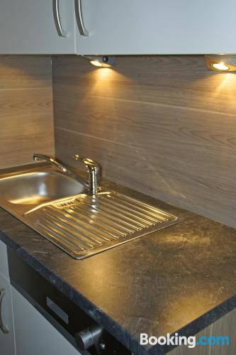 带阳台的两卧室公寓