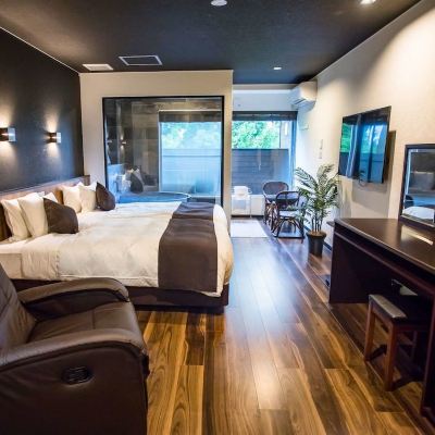 【洋モダンデラックス洋室】33平米　信楽焼露天風呂 リブマックスリゾート箱根芦ノ湖 クーポン