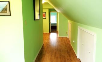 Acacia Bed and Breakfast - Housity