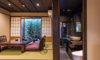 Guesthouse-Hana・ Bamboo House