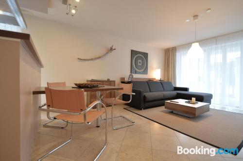 一卧室公寓（带阳台）