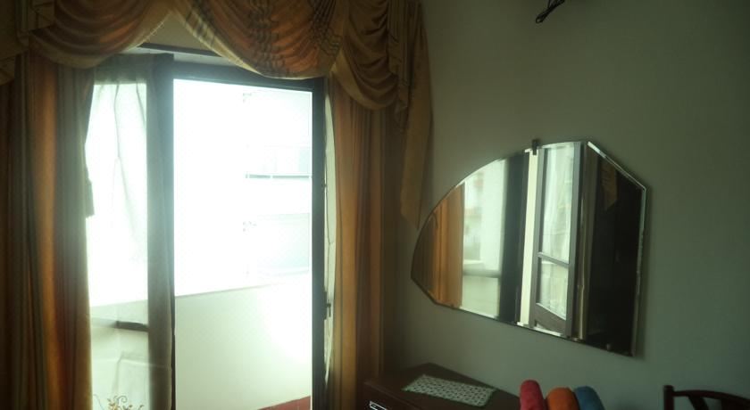 三人房（带独立浴室）