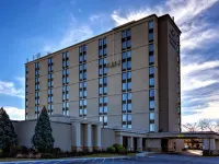 Crowne Plaza NEWARK AIRPORT by IHG Hotels in 