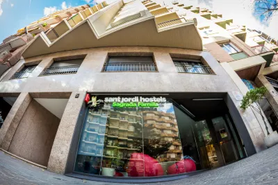 Sant Jordi Hostels Sagrada Familia Hotel di 