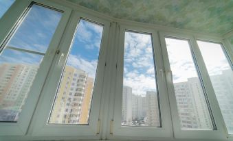 Inndays Apartment on Buninskaya Alleya