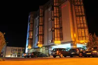Hotel Emma Est โรงแรมใน