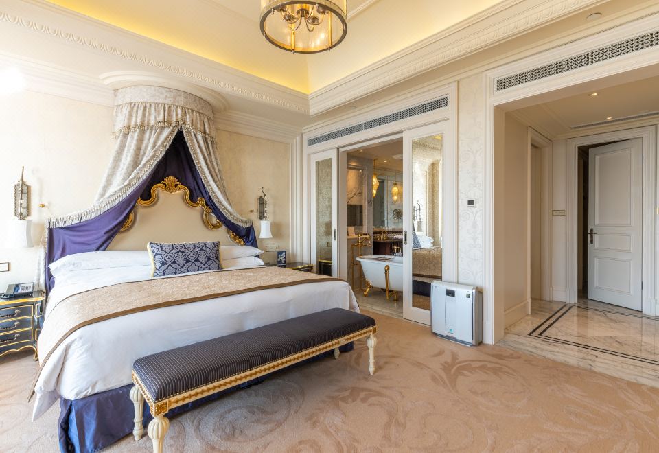 the Castle Hotel, A Luxury Collection HotelCastle Suite