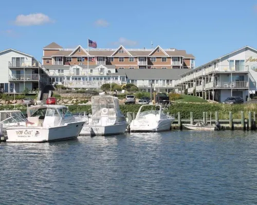 Anchor in Hotel - Hyannis, MA Hotels in Barnstable