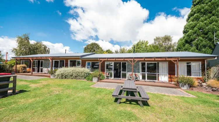 テ アナウ トップ 10 ホリデイ パーク 外観