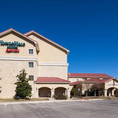 TownePlace Suites Fort Worth Downtown エクスチェンジアベニュー周辺のホテル