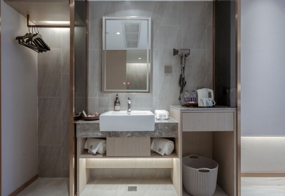 Hao Li Hotel (Hangzhou Binjiang Longhu Tianjie Jianghan Road Subway Station)Privilege Queen Room