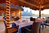 Grand Palladium Select White Sand Resort & Spa - All Inclusive
