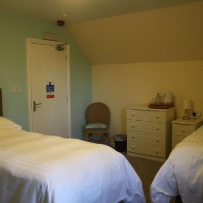 Twin Room, Ensuite (Disabled Access)
