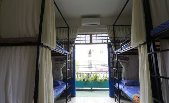 Santi Homestay DaNang