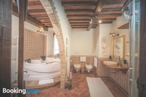 豪华套房-带水疗浴缸