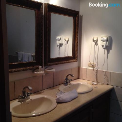 两卧室联排别墅