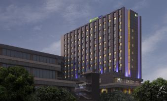 Holiday Inn Express Gurugram Sector 50, an IHG Hotel