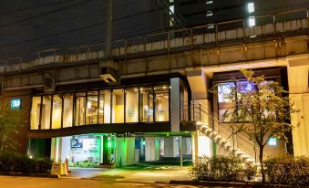 Under Railway Hotel Akihabara