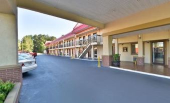 Econo Lodge Richmond Hill