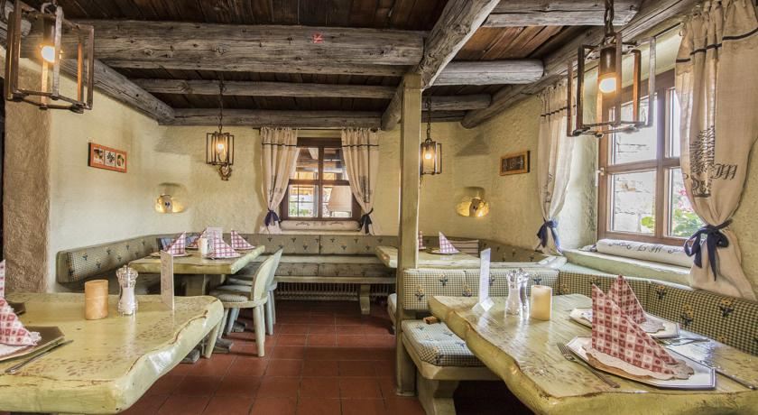 一卧室公寓（带阳台）