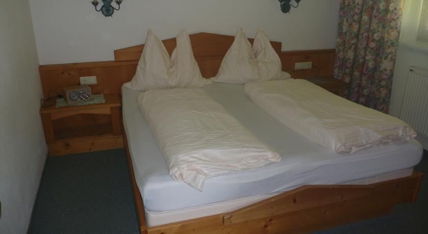 一卧室公寓（带阳台）